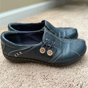 Clarks Blue Bendables Leather Loafers with Tan Accents